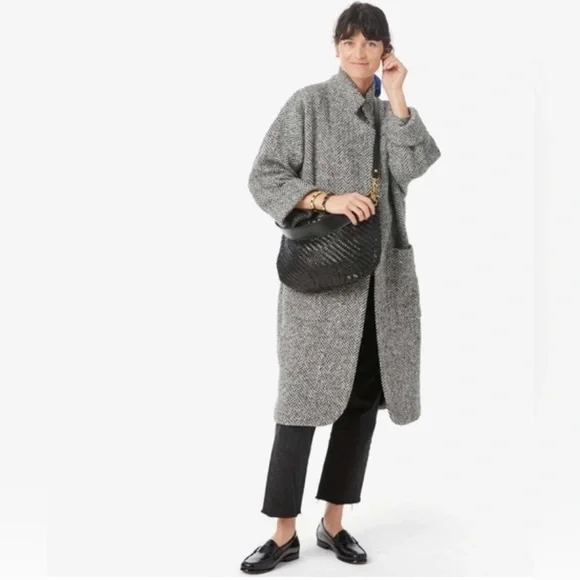 Clare V. Moyen Messenger - Picture 8 of 10